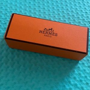 ✨Free Shipping✨ Hermès small box with gift